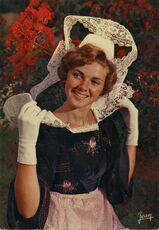 Cartolis Aucune (Finistère) - Coiffe et costume de Quimperlé