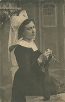 Cartolis Pont-Aven (Finistère) - Jeune fille de Pont-Aven