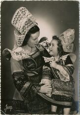 Cartolis Aucune (Finistère) - Costumes de la Région de FOUESNANT