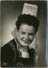 Cartolis Quimper (Finistère) - Jeune fille de Quimper