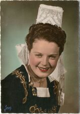 Cartolis Quimper (Finistère) - Jeune fille de QUIMPER