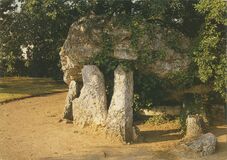 Cartolis Poitiers (Vienne) - Dans les faubourgs de Poitiers le dolmen de la Pie ...
