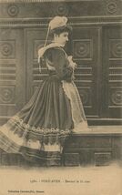 Cartolis Pont-Aven (Finistère) - Devant le lit clos