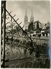 Cartolis Quimper (Finistère) - Les Passerelles avec vue sur la Cathédrale