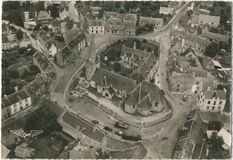 Cartolis Melrand (Morbihan) - Le centre du Bourg