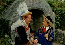 Cartolis Pont-Aven (Finistère) - Coiffe et costumes de la région de Pont-Aven.
